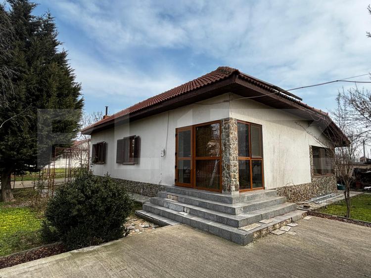 Casă parter nelocuită, terasă 50 mp, teren 647 mp, Preajba-zona Damila