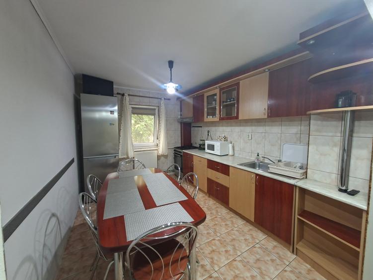 Apartament cu 4 camere et.1 lângă Iulius Mall