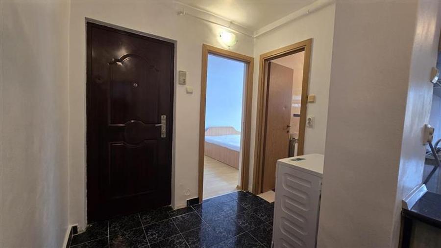 Apartament 2 camere etaj intermediar Racadau