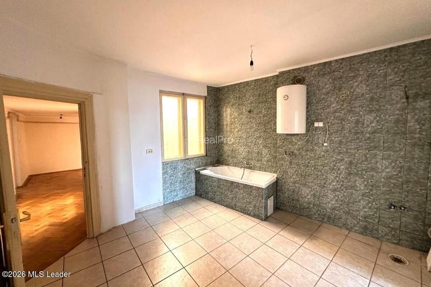 B-dul Carol I nr. 59, 188 mpu, etaj 3, 6 camere, bloc mic - 15