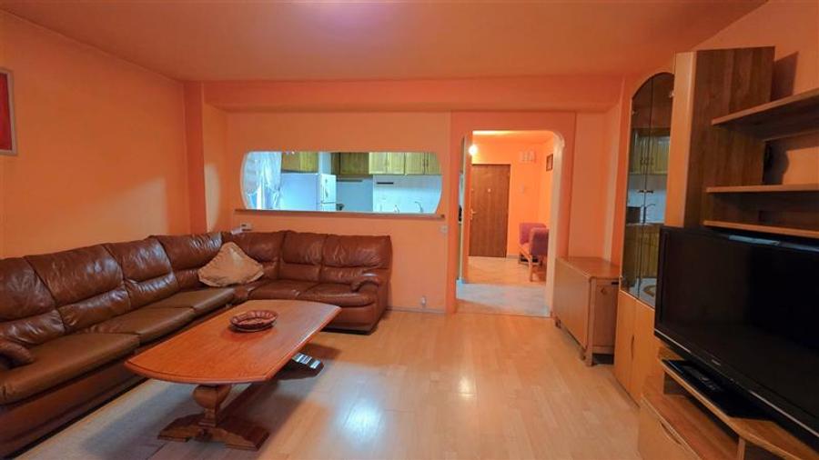 Racadau, apartament 3 camere de inchiriat