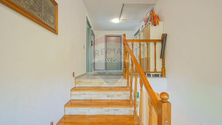 Casă cu panorama spectaculoasa in Sacele - 26