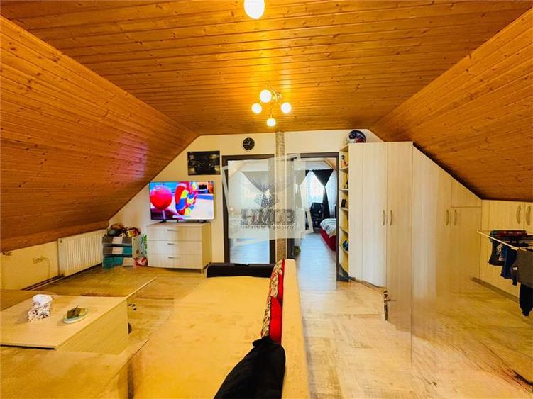Casa 7 camere 210 mp utili si teren 800 Sibiu
