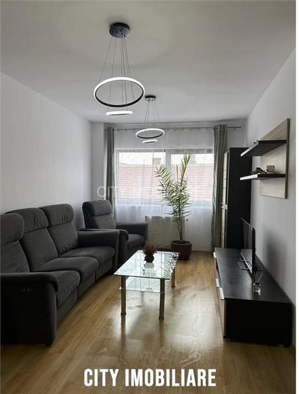 Apartament 3 camere, decomandat,  parcare, zona Centrala. - 2