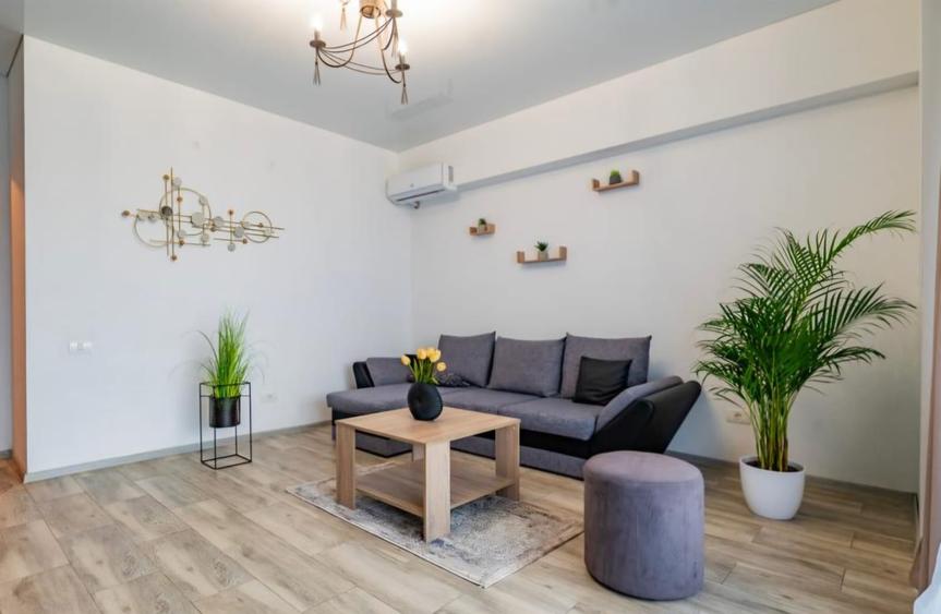 Apartament 2 Camere în Mamaia, Zona Rex Iaky – 126.000  Euro