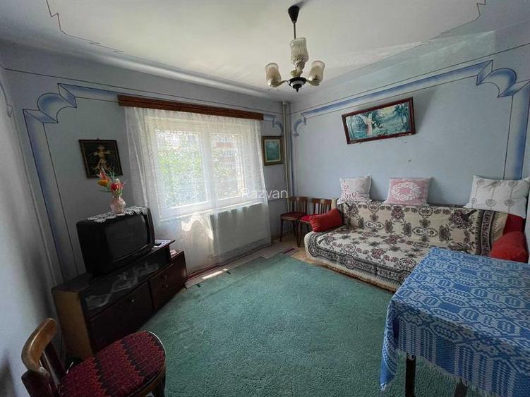 Apartament de vanzare 2 camere, semidecomandat, Calafat, jud. Dolj - 2