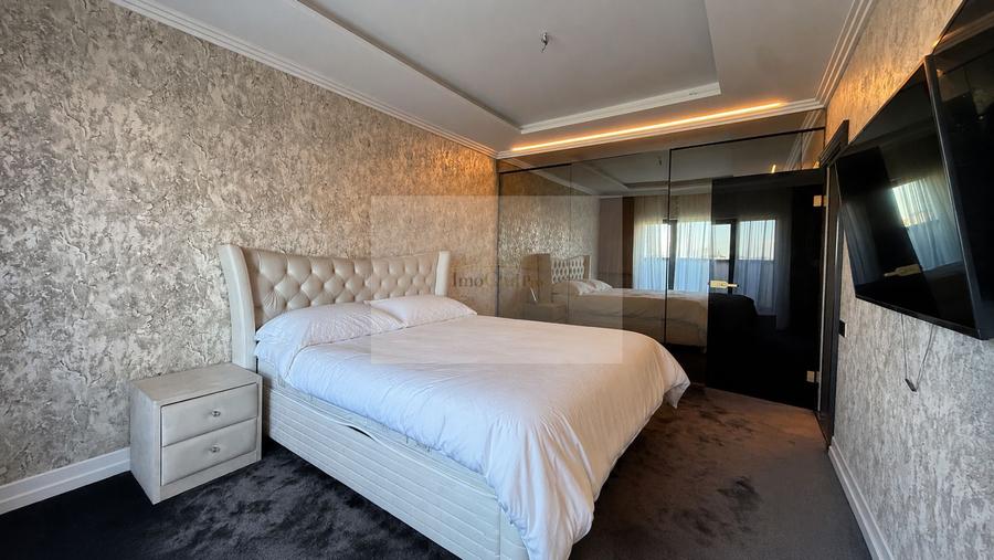 Penthouse exclusivist cu rooftop privat, jacuzzi și 2 parcări