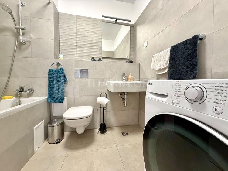 Apartament spatios 3 camere decomandat, parcare, zona Coresi, 3-6 luni - 9