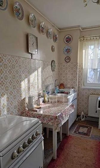 Apartament 3 camere în zona STRAZII PADIS