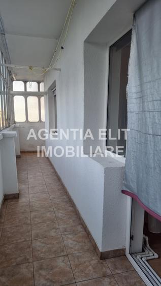 Apartament 2 camere, zona Spitalului de copii, spatios