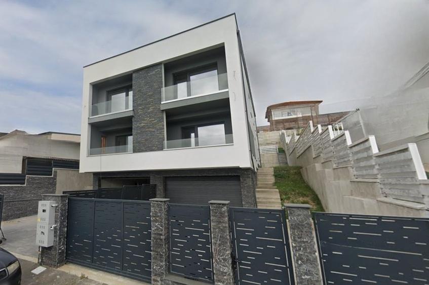 Duplex de vanzare 119 mp, garaj, parcare, teren 300 mp, Iris