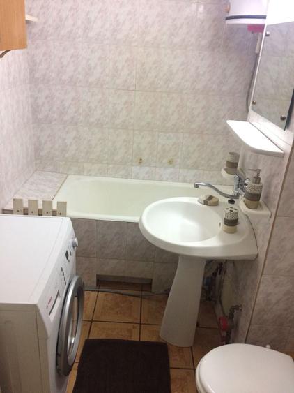 Decomandat si spatios zona Girocului