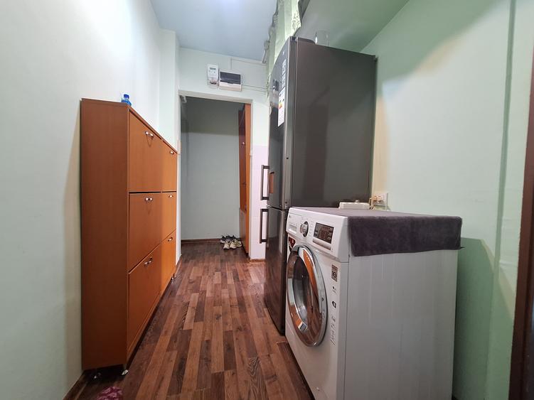 Renovat, mobilat si utilat! Apartament 2 camere-etaj 2-Sagului