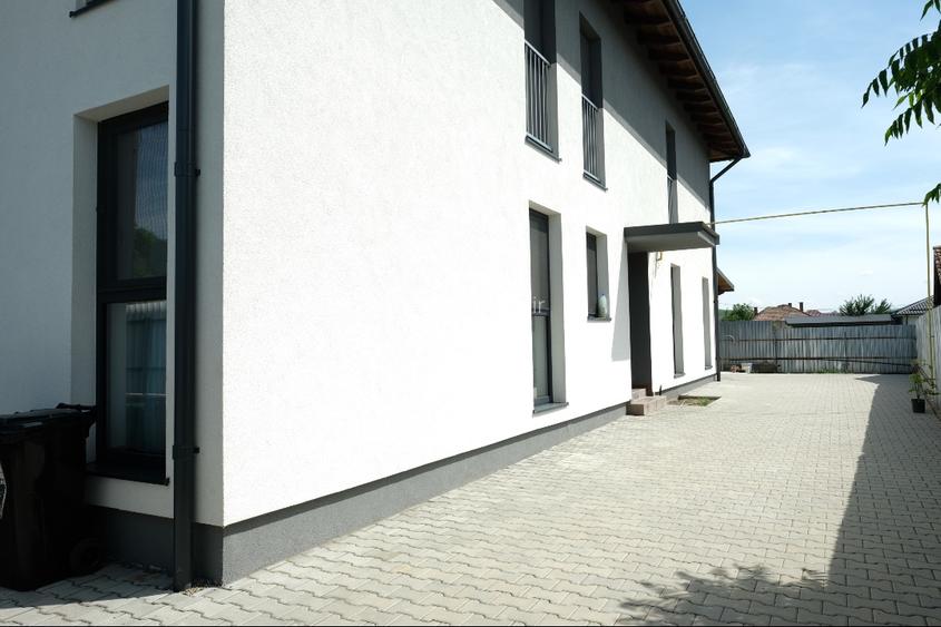 Proprietar - Vând duplex generos de 160 mp utili în Apahida, zonă excelentă - 2