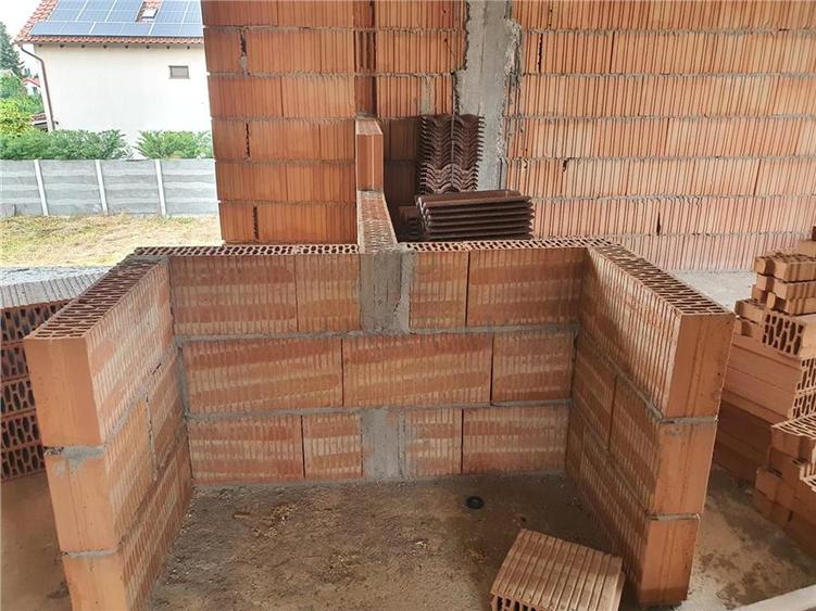 FREIDORF, DUPLEX DECOMANDAT, 6 CAMERE, 2 BAI, BALCOANE, POSIBILITATE DE MANSARDA
