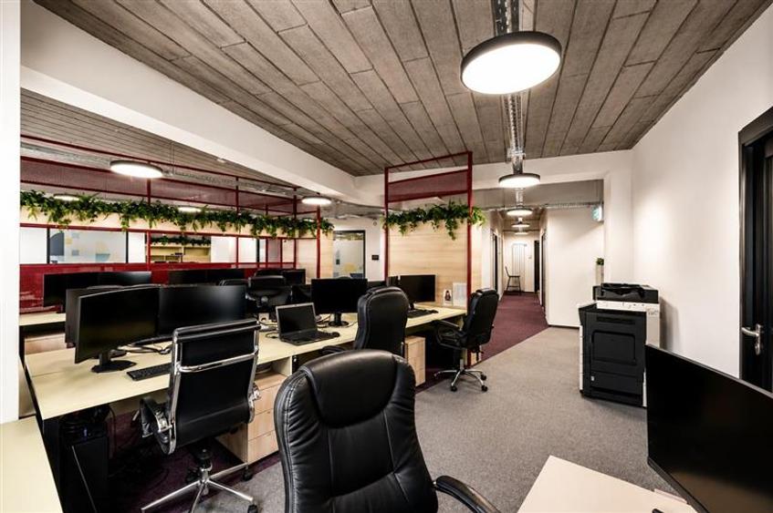 Office Premium | 265 mp | La Suite Copou | Complet Amenajat