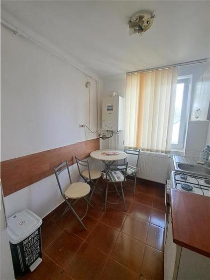 Apartament cu 2 camere etaj 3 in Complex