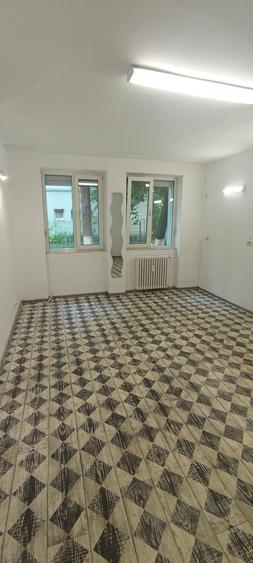 Apartament 2 camere la parter pretabil firma, zona Ion Mihalache-Domenii
