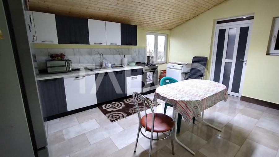 Afacere si locuinta cu teren de 1450 mp de vanzare in Rausor