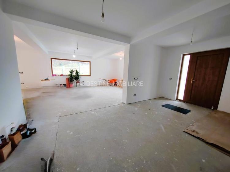 BÂRNOVA - Casă individuală P+POD, 156 mp + 1000 mp teren