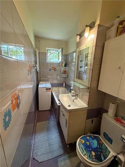 Apartament cu 2 camere și balcon, situat în Dacia, Etaj Intermediar