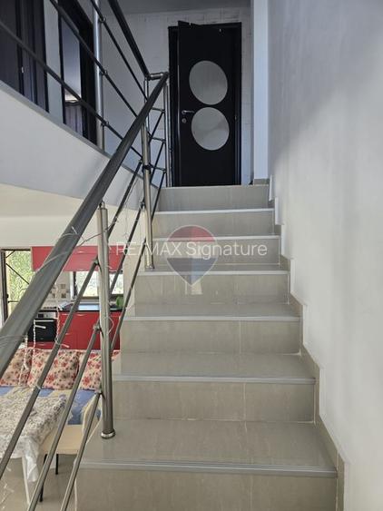 De Vânzare Casă - Duplex cu 3 camere - 20