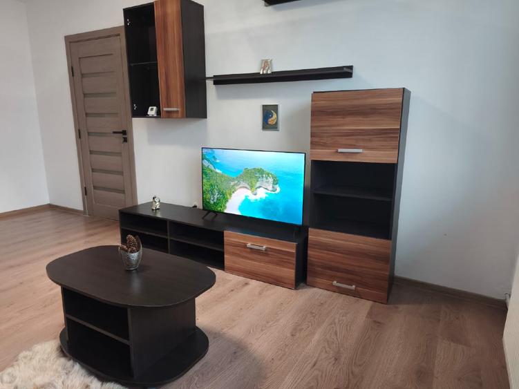 Apartament 2 camere de vânzare în Reșița, Govandari, preț 59.000 € negociabil