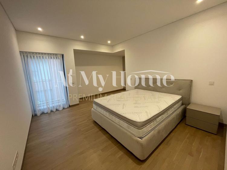 Apartament nou, spectaculos cu 5camere, finisaje lux, prima inchiriere, 2parcari