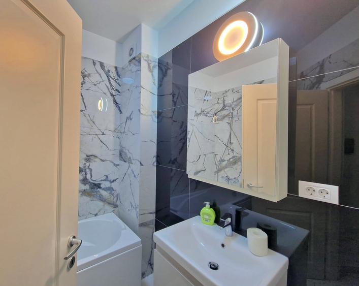 Apartament deosebit cu 2 camere cu parcare Venetia Residence - prima inchiriere