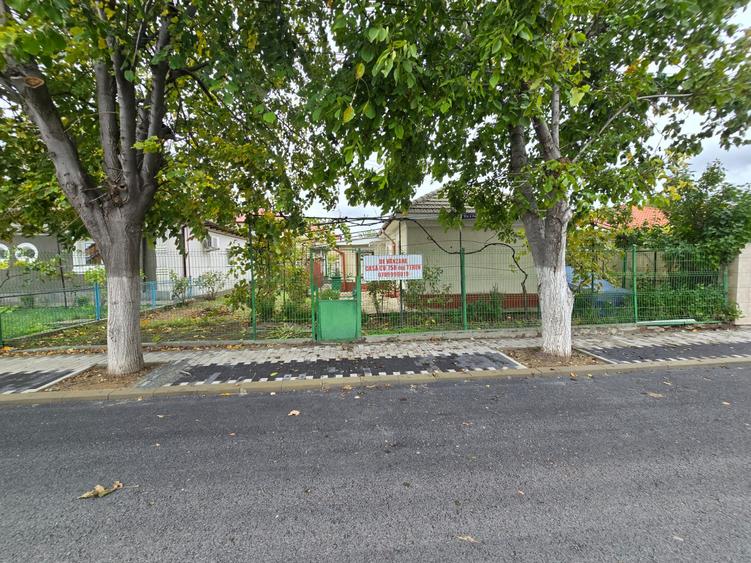 Techirghiol - casa cu teren 750 mp