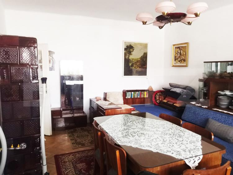 Teren intravilan generos + 2 case – 15.277 mp, front 30 m, multiple posibilități - 17