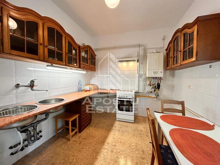 Apartament cu terasa si garaj in zona Medicinei.