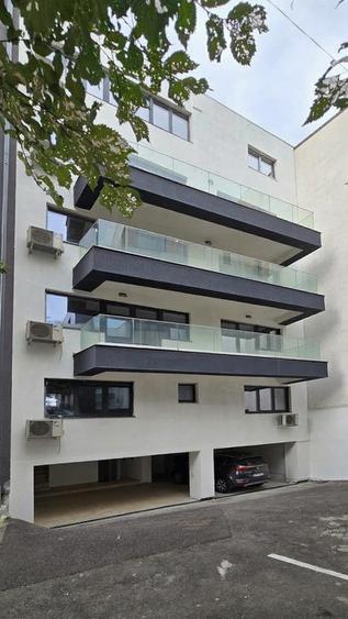 Bloc Boutique 5 apartamente | ROMANA | Polona | 6 Locuri de parcare