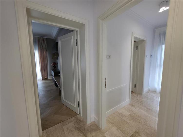 Casa cu lift langa Ford - Craiova