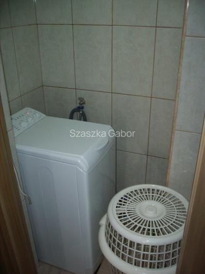 Inchiriez (ofer) apartament 3 camere decomandat , zona centrala , cu parcare - 12