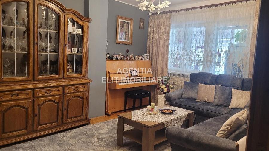 Apartament 3 camere, zona Centrala
