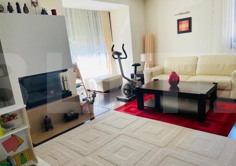 Casa de 5 camere, 310 mp, teren amenajat 1044 mp, Bucium
