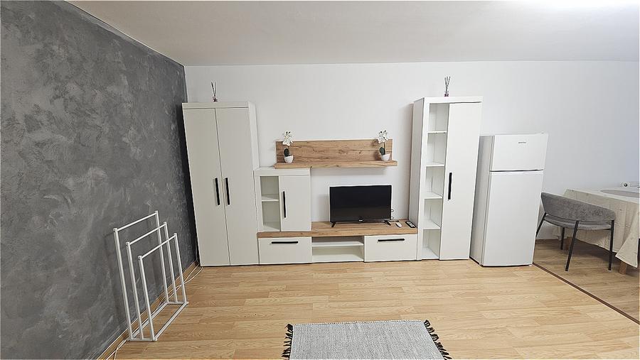 Garsonieră renovată recent | Prima închiriere | Mănăștur – Str. Răvașului