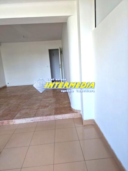 Spatiu comercial 42 mp. de inchiriat Cetate Alba Iulia finisat si contorizat - 4