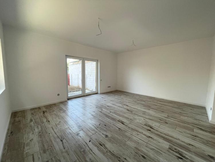 Duplex Modern 4 Camere | Zona Centru | 120 mp | 200 mp Teren | Finisat la Cheie