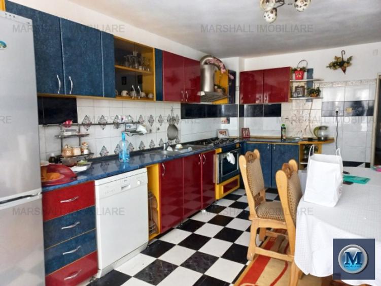 Vila cu 7 camere de vanzare, zona Marasesti, 330.96 mp #15949