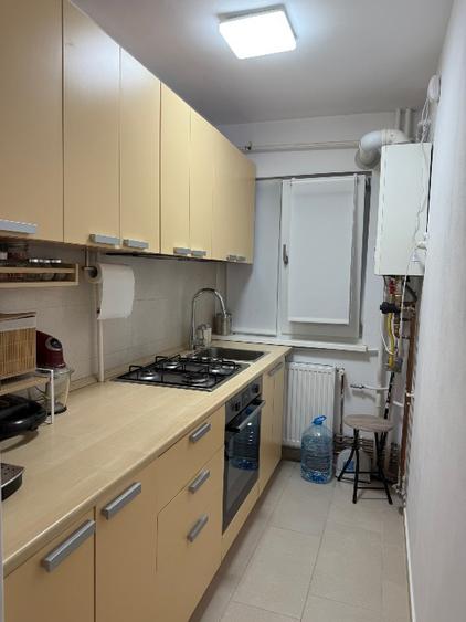 Închiriez apartament 3 camere zona Dacia - Proprietar