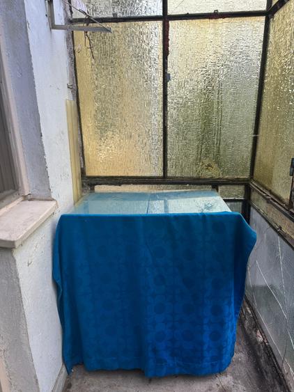 Zona Lamaita, se vinde apartament nedecomandat ,doua  camere pret 38000 euro