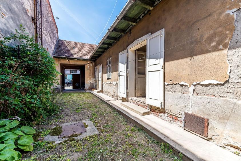 Calea Timisorii Casă solidă din cărămidă cu potențial EXCEPȚIONAL