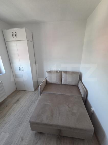 Garsonieră de vânzare, 12 mp, etaj intermediar, zona Gruia - 9