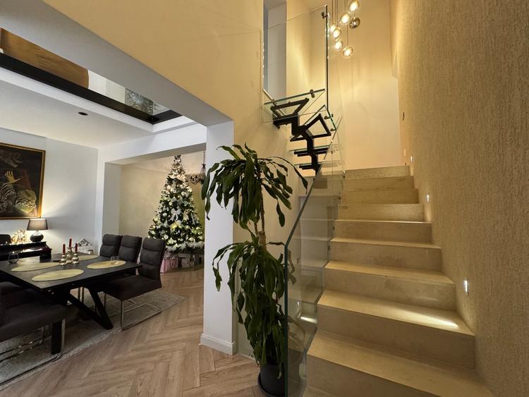 Casa individuala premium cu curte si garaj zona Floreasca
