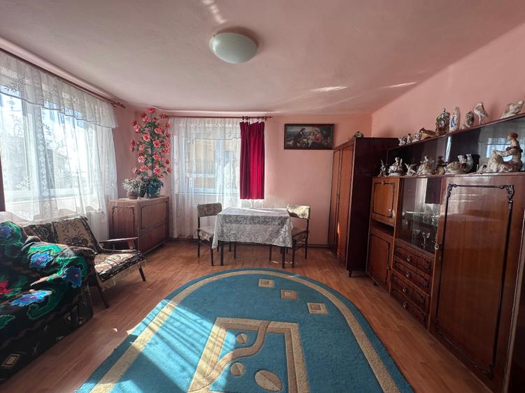 Casa spatioasa de vanzare in Feleac