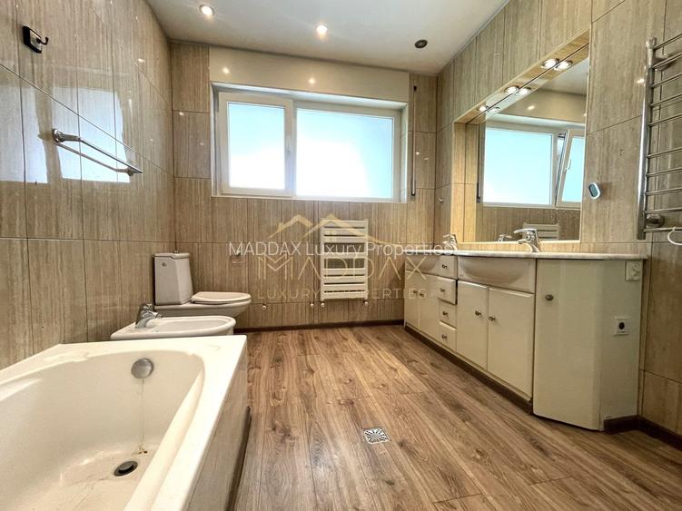 4 rooms ***203 SQM useful*** / 38 SQM terrace + garage / Primaverii