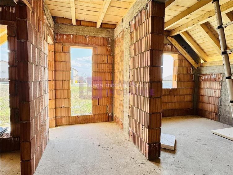 Casa individuala NOUA | 5 camere | Sura Mare | teren 340 mp - 6