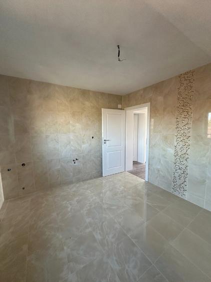 CASĂ NOUĂ, DE CALITATE SUPERIOARĂ, IN FÂNTÂNELE, ARAD | 180 mª | TEREN 1.090 Mp